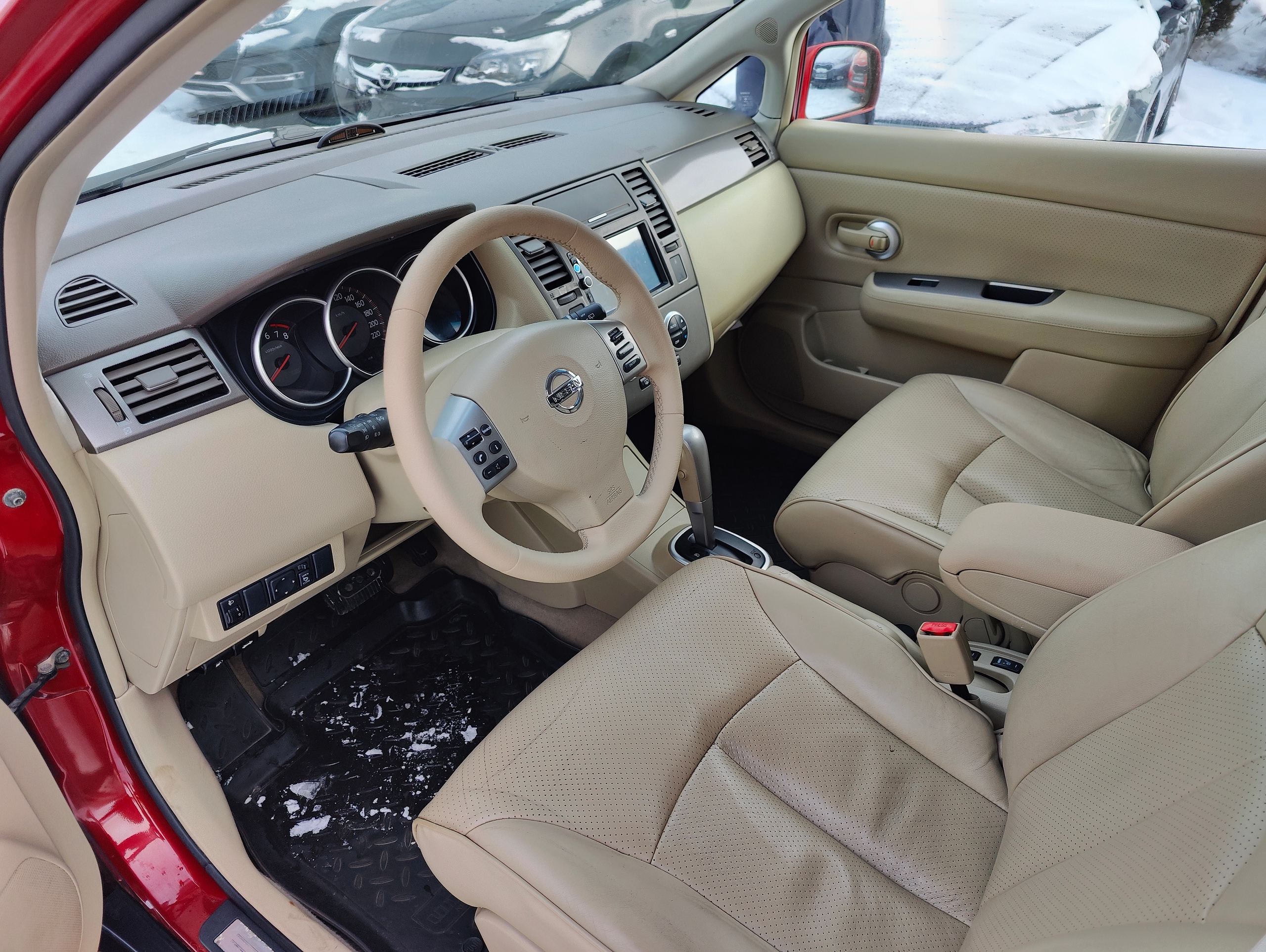 Осмотр Nissan Tiida 2008 г.в. 157.000 км.